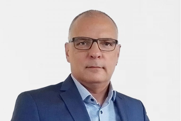 HOLGER KÜHNLE